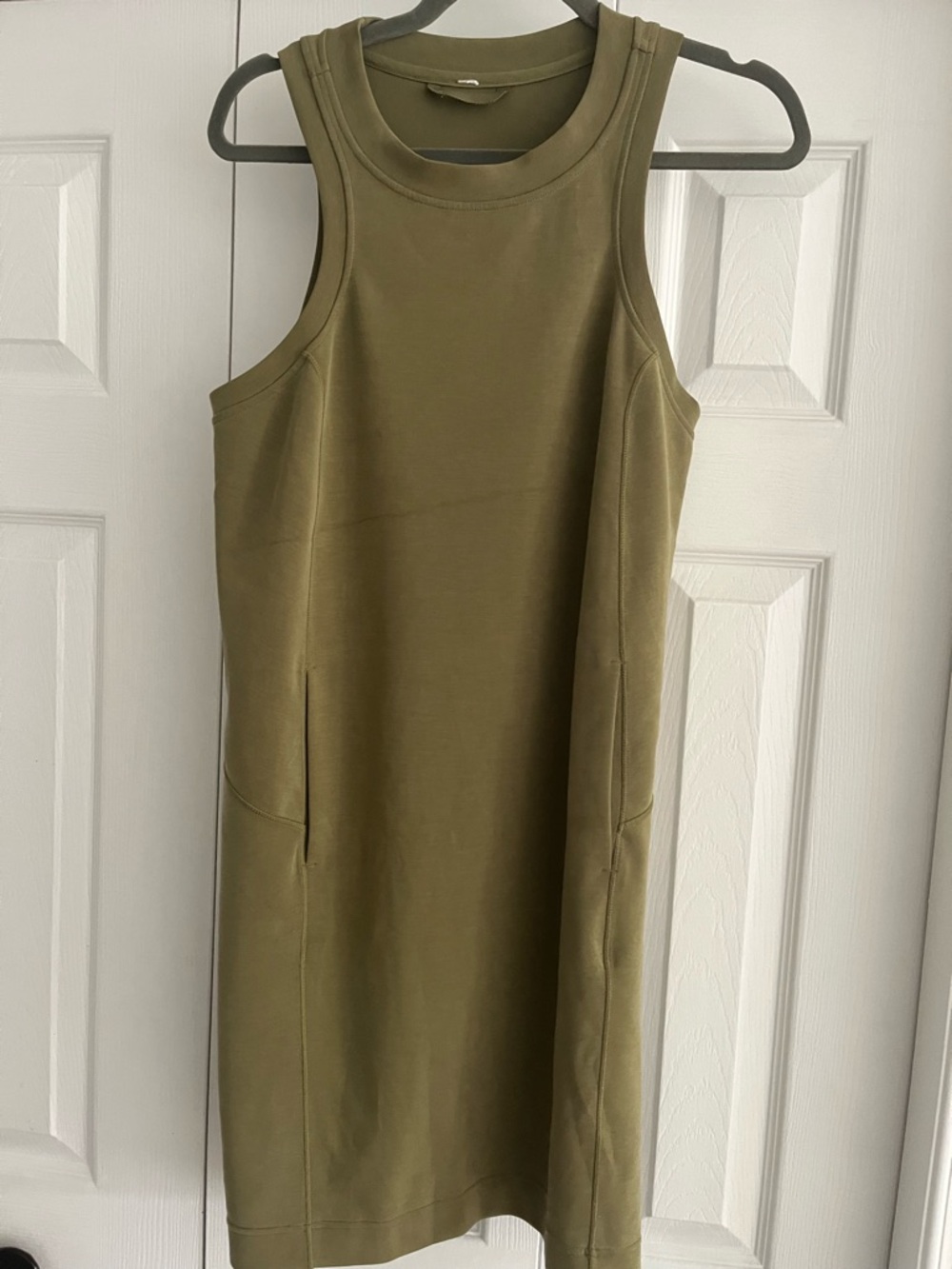 LULULEMON mini dress, size 8.
